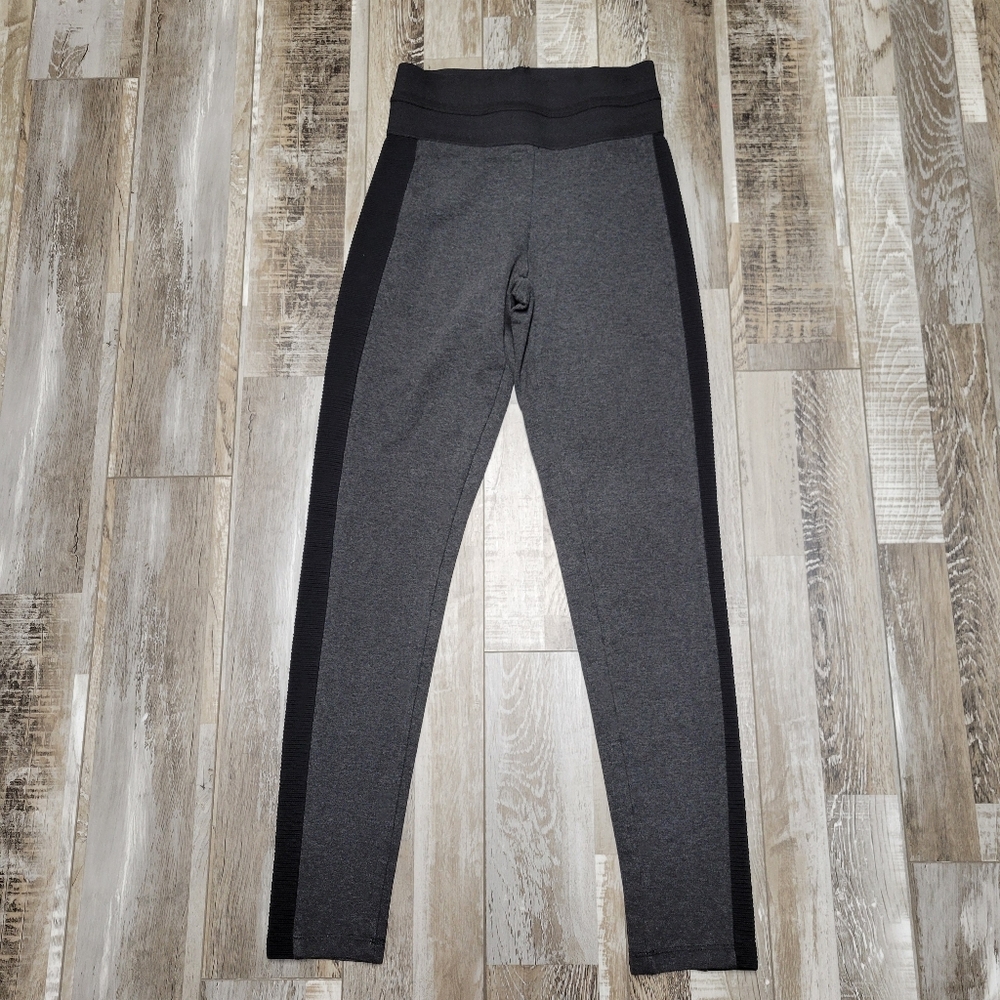 Zara Gray And Black Leggings Size Small
